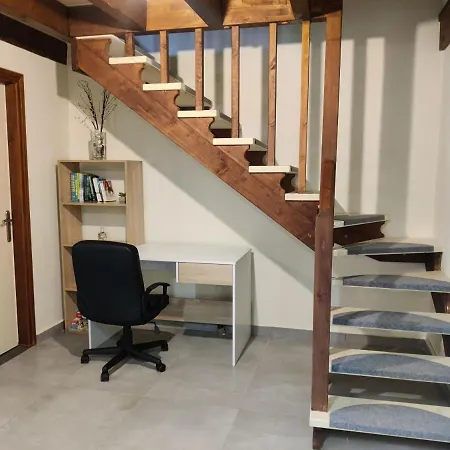 Nikitas Maisonette Apartman *