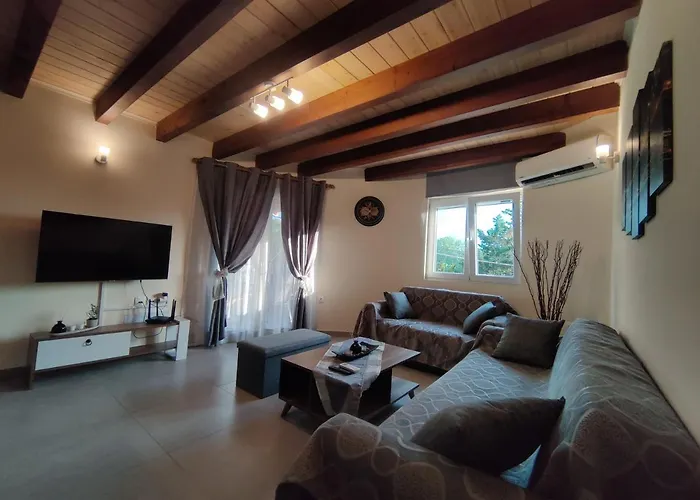 Nikitas Maisonette Apartman Aharávi