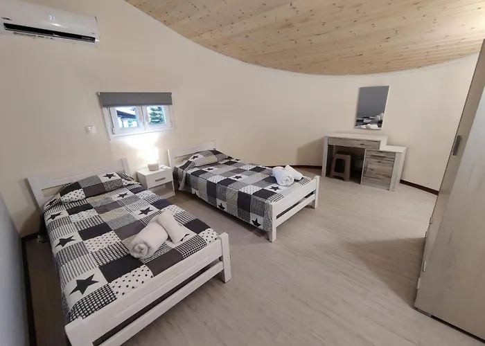 Nikitas Maisonette Aharávi