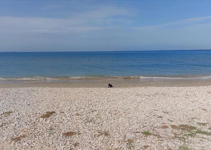 Nikitas Maisonette Apartman *