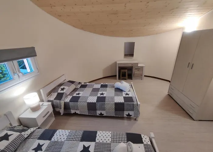 Nikitas Maisonette *