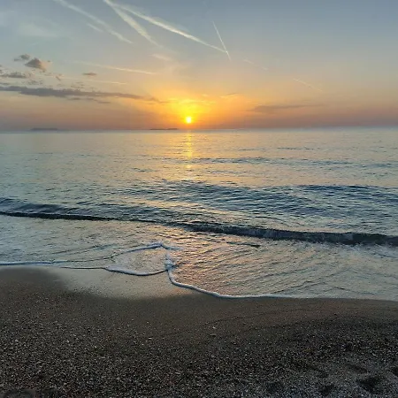 Nikitas Maisonette *